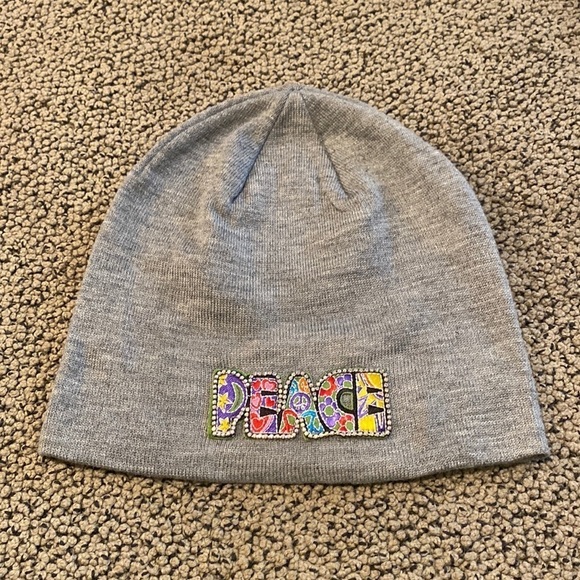 NWOT Embellished Gray Knit Beanie with Peace Patch on the Front - Picture 1 of 4